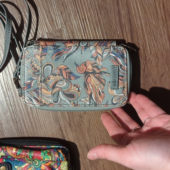 Purses - Picture 5 of 13